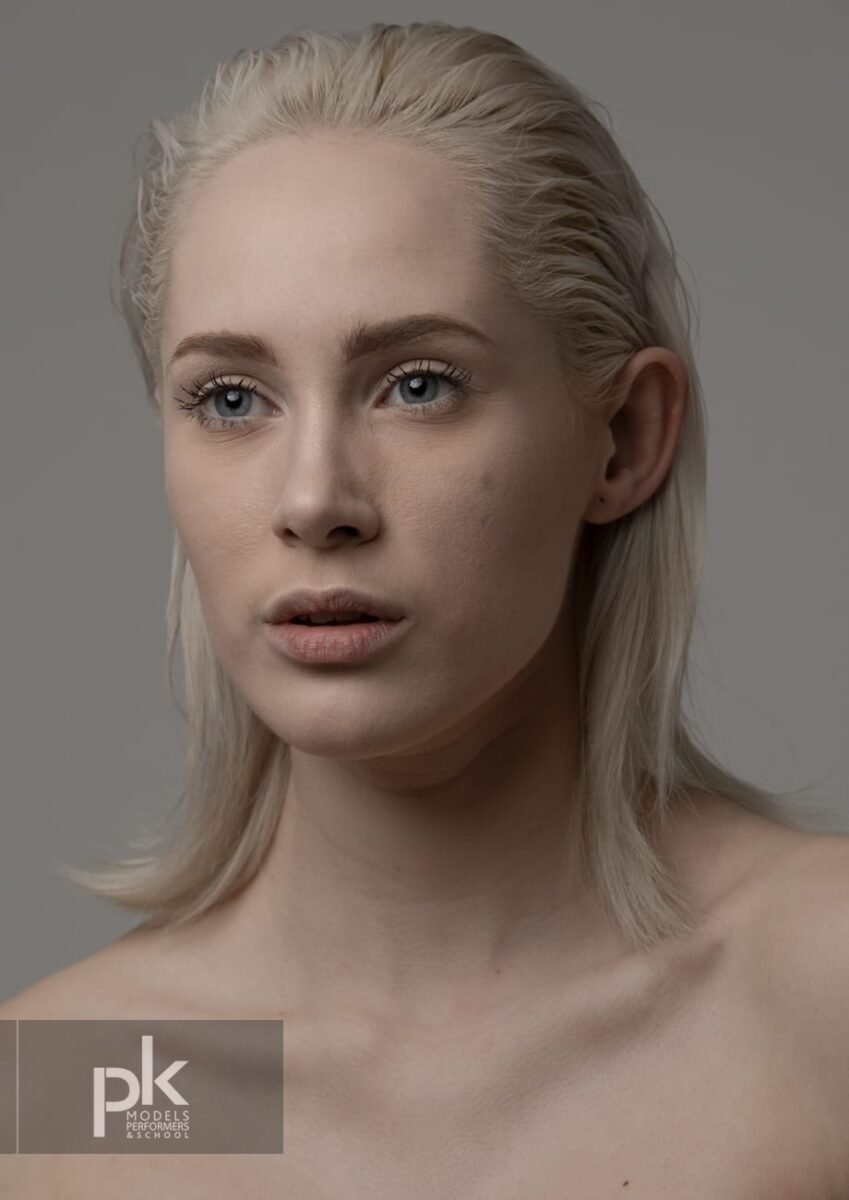 Simons Female Model Simone S - PK Model Agency & Performing Arts